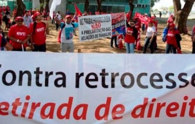 Militantes da CUT, em 2015, durante manifestação na capital federal